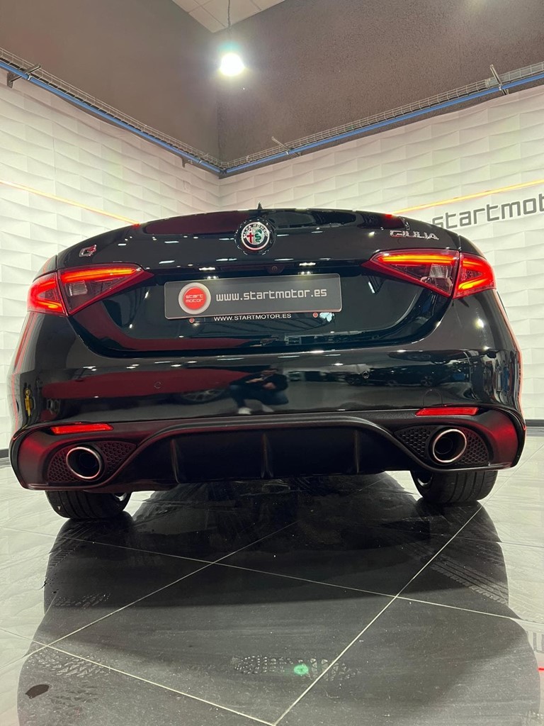 Foto 4 ALFA ROMEO GIULIA 2.2 Q4 210CV VELOCE AT