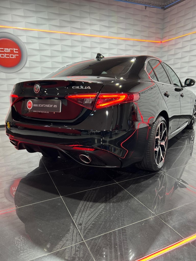 Foto 5 ALFA ROMEO GIULIA 2.2 Q4 210CV VELOCE AT