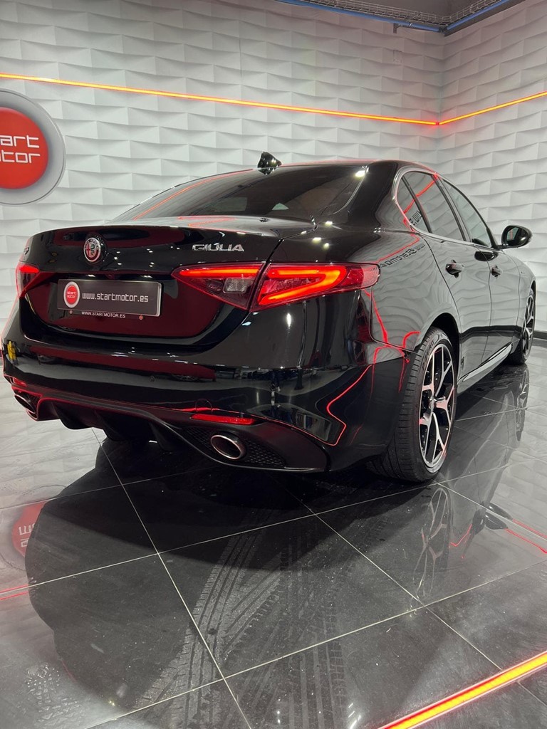 Foto 6 ALFA ROMEO GIULIA 2.2 Q4 210CV VELOCE AT