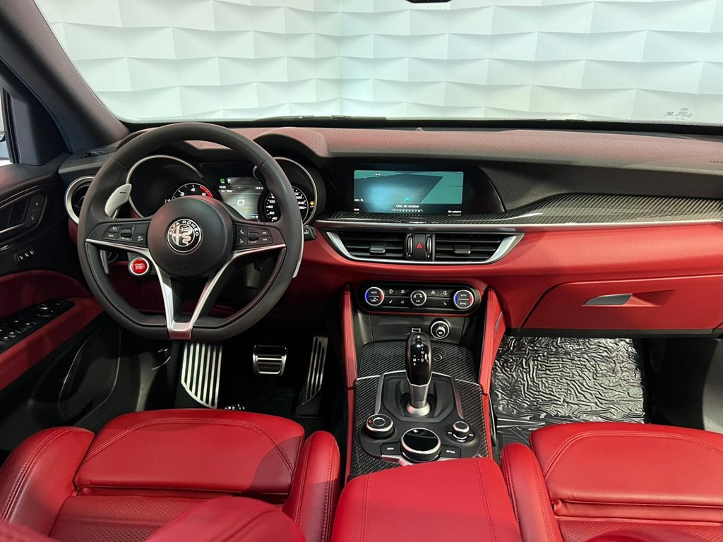 Foto 12 ALFA ROMEO STELVIO 2.2DIESEL 210CV VELOCE Q4