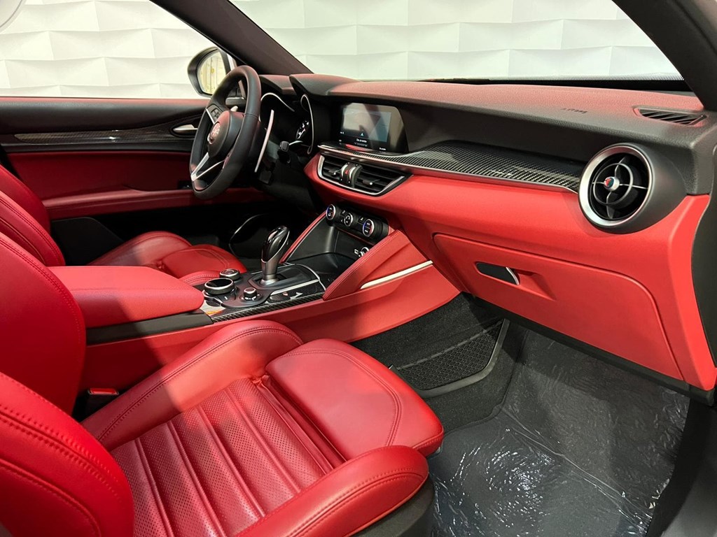 Foto 13 ALFA ROMEO STELVIO 2.2DIESEL 210CV VELOCE Q4