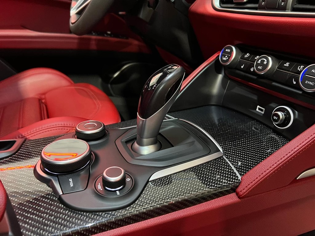 Foto 14 ALFA ROMEO STELVIO 2.2DIESEL 210CV VELOCE Q4