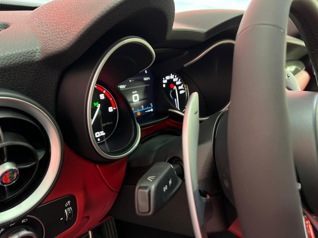 Foto 15 ALFA ROMEO STELVIO 2.2DIESEL 210CV VELOCE Q4