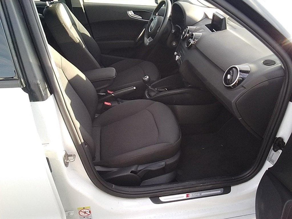 Foto 6 AUDI A1 ADRENALIN 1.0 TFSI 95CV Sportback