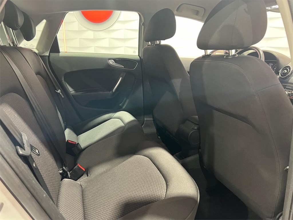 Foto 11 AUDI A1 ADRENALIN 1.0 TFSI SPORTBACK 95CV