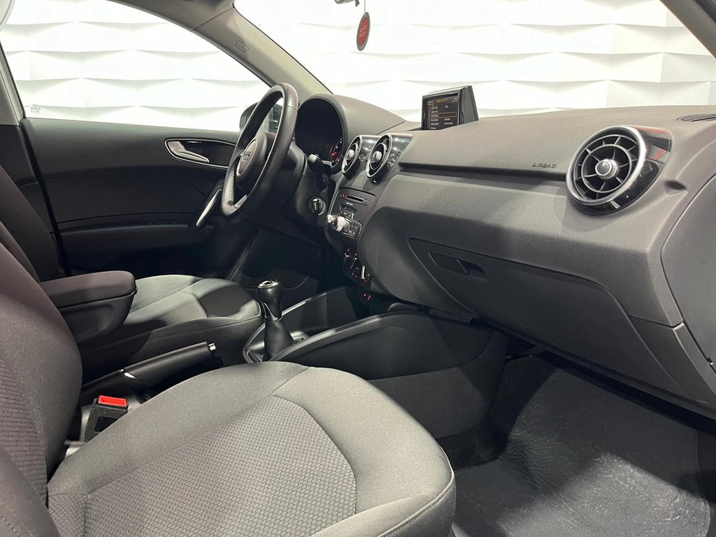 Foto 8 AUDI A1 SPORTBACK ADRENALIN 1.0 TFSI