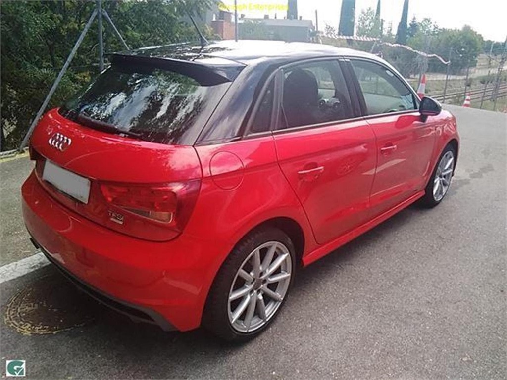 Foto 2 AUDI A1 SPORTBACK ADRENALIN 1.O TFSI 95CV