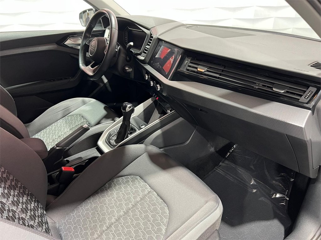Foto 9 AUDI A1 SPORTBACK ADRENALINE 30TFSI S-TRONIC