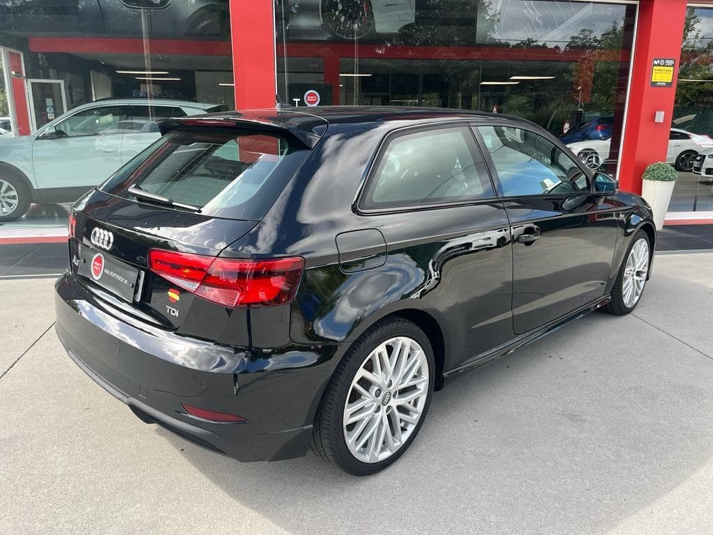 Foto 4 AUDI A3 3p 2.0 TDI 150CV S-LINE 