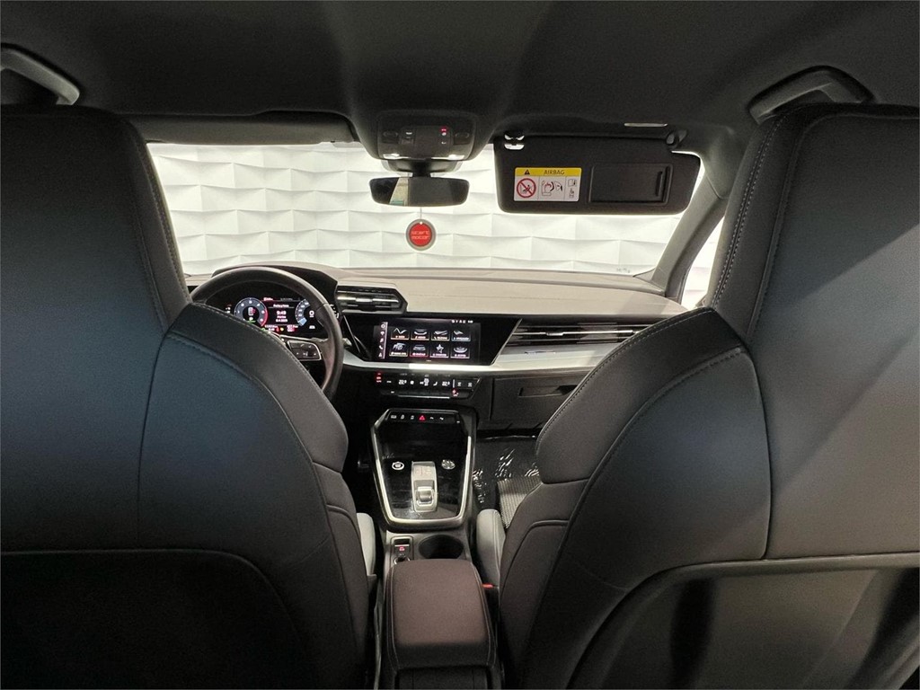 Foto 11 AUDI A3 SEDAN GENUINE EDITION 35TDI 150CV STRONIC