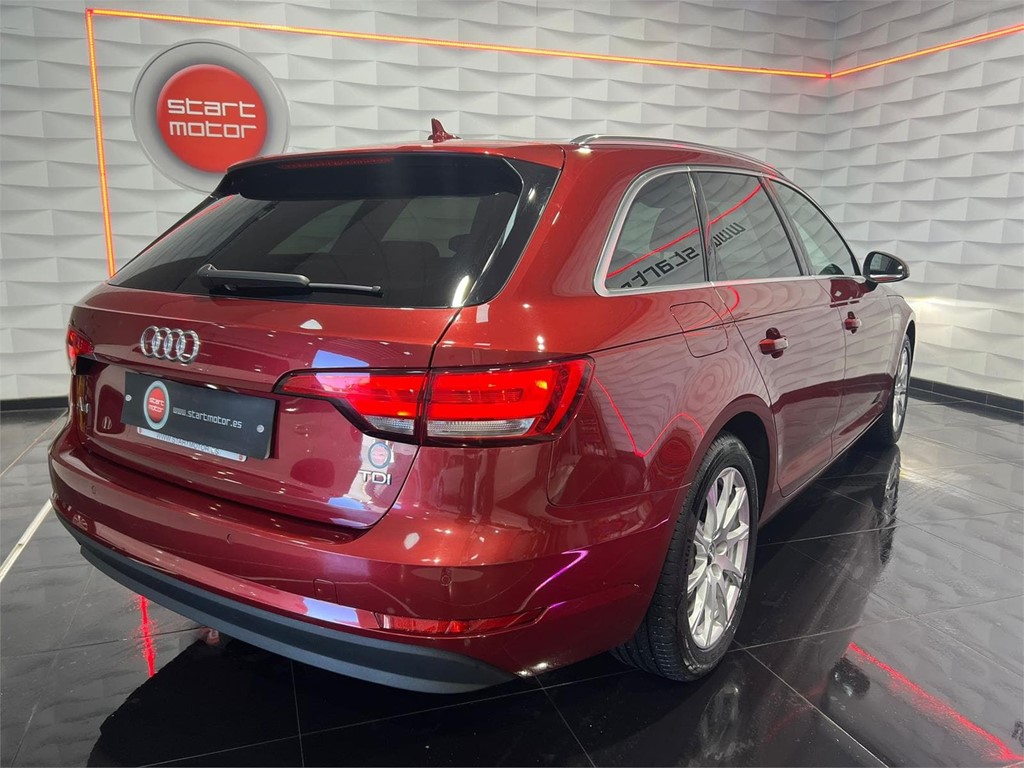 Foto 2 AUDI A4 AVANT 2.0 TDI S-TRONIC 150CV