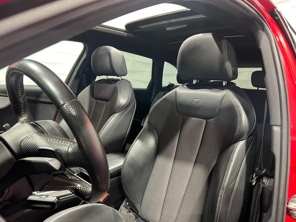 Foto 10 AUDI A4 AVANT S-LINE 2.0 150CV 