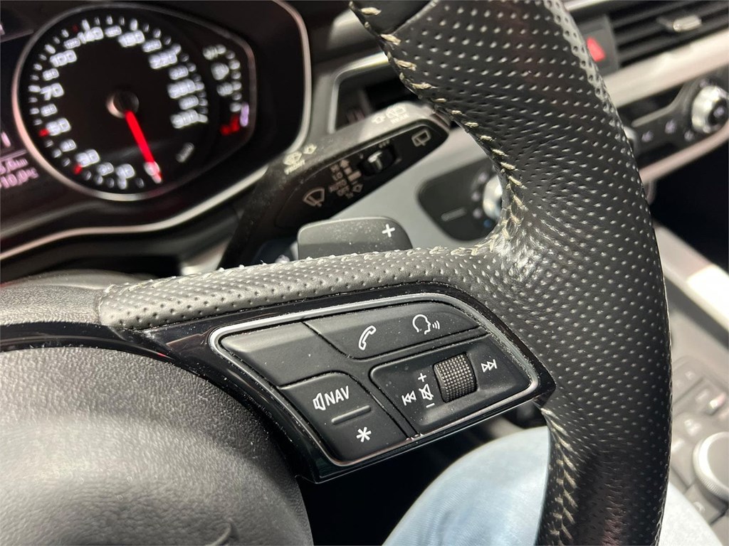 Foto 15 AUDI A4 AVANT S-LINE 2.0 150CV 