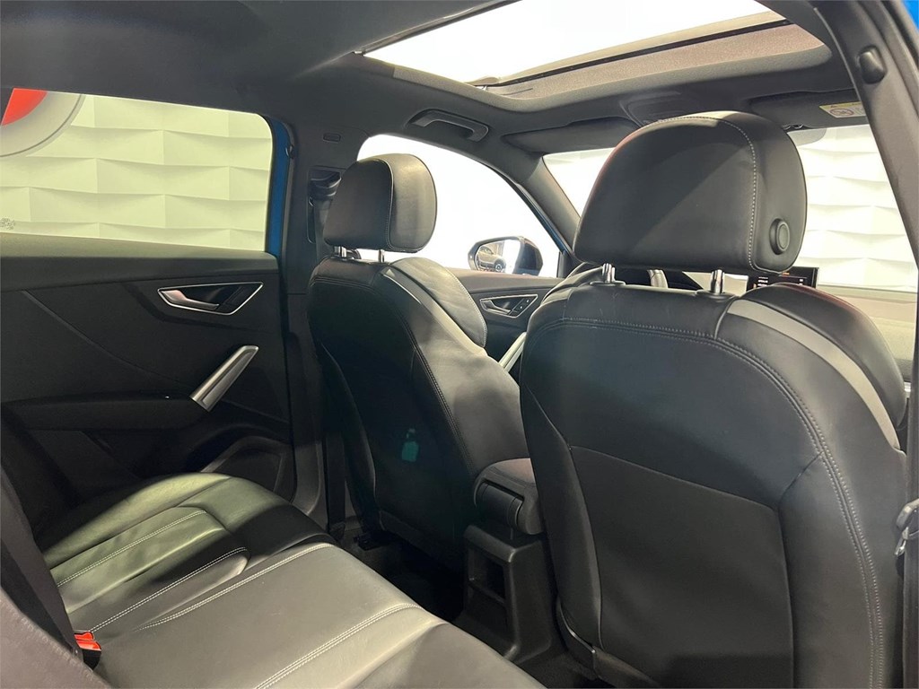Foto 16 AUDI Q2 35 TFSI BLACK LINE S-TRONIC 150CV