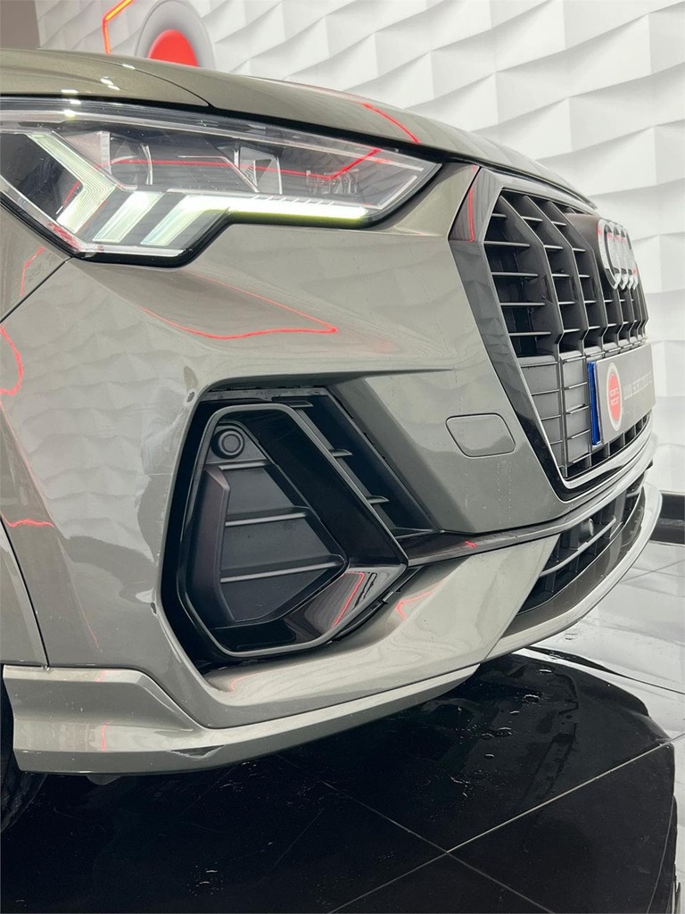 Foto 11 AUDI Q3 BLACK LINE EDITION 35 TDI  S-TRONIC 