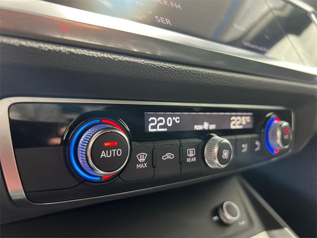 Foto 15 AUDI Q3 S-LINE 35 TDI 2.0 150CV