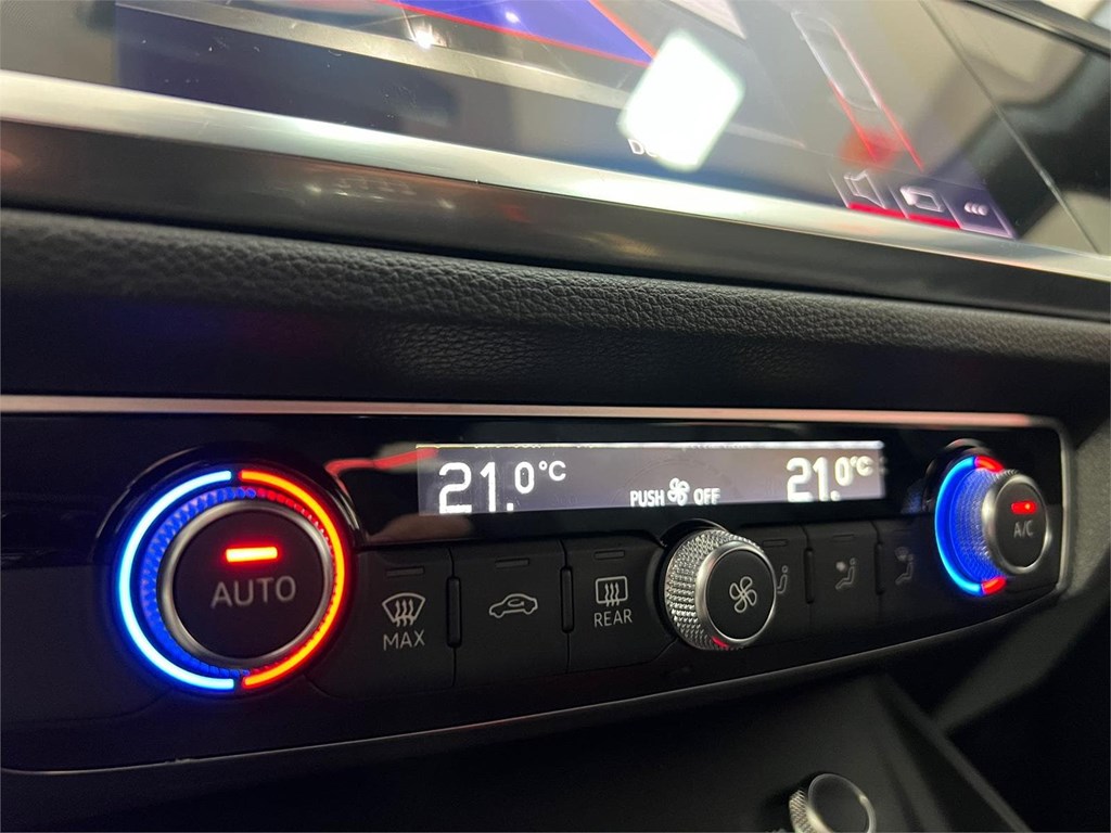 Foto 11 AUDI Q3 SPORTBACK 35 TFSI 150CV BLACK LINE