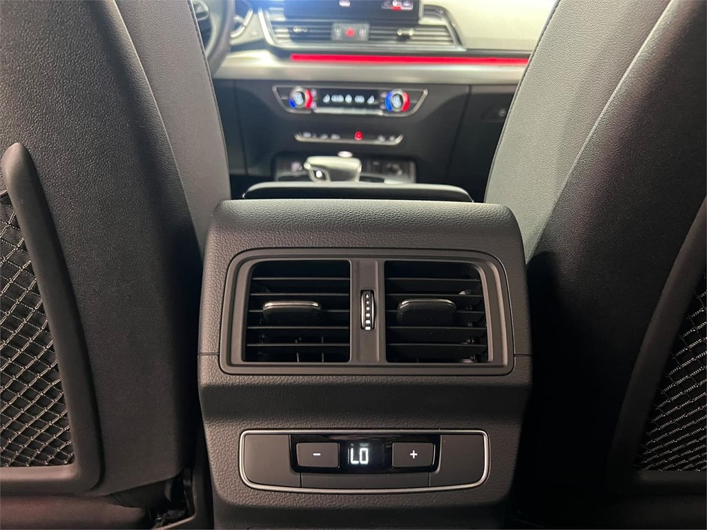 Foto 17 AUDI Q5 55 TFSIE BLACK LINE QUATTRO-ULTRA S TRONIC