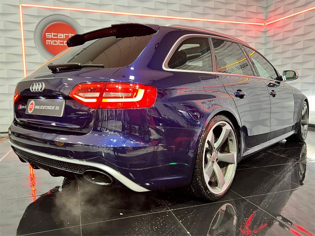 Foto 11 AUDI RS4 AVANT 4.2 V8 450CV