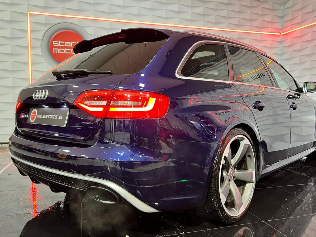 Foto 6 AUDI RS4 AVANT 4.2 V8 450CV