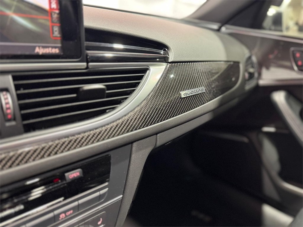 Foto 18 AUDI RS6 AVANT 4.0 TFSI QUATTRO TRIPTRONIC