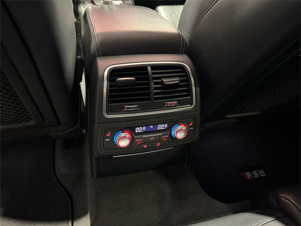 Foto 20 AUDI RS6 AVANT 4.0 TFSI QUATTRO TRIPTRONIC