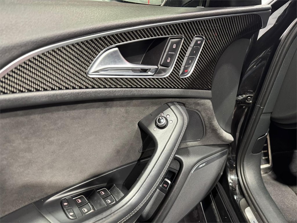 Foto 21 AUDI RS6 AVANT 4.0 TFSI QUATTRO TRIPTRONIC