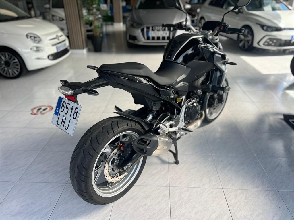 Foto 3 BMW F900R