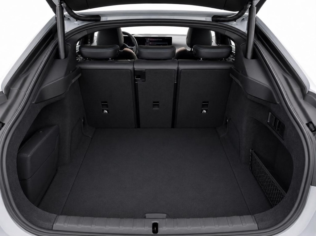 Foto 10 BMW I4 M50