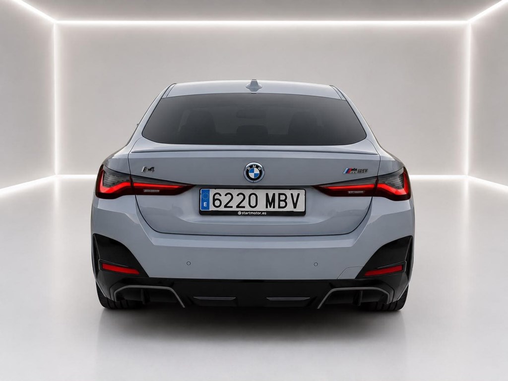 Foto 3 BMW I4 M50