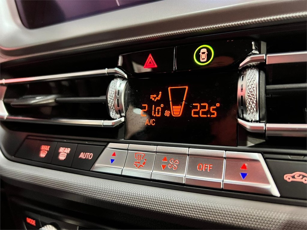 Foto 14 BMW SERIE 1 116D 1.5 115CV 