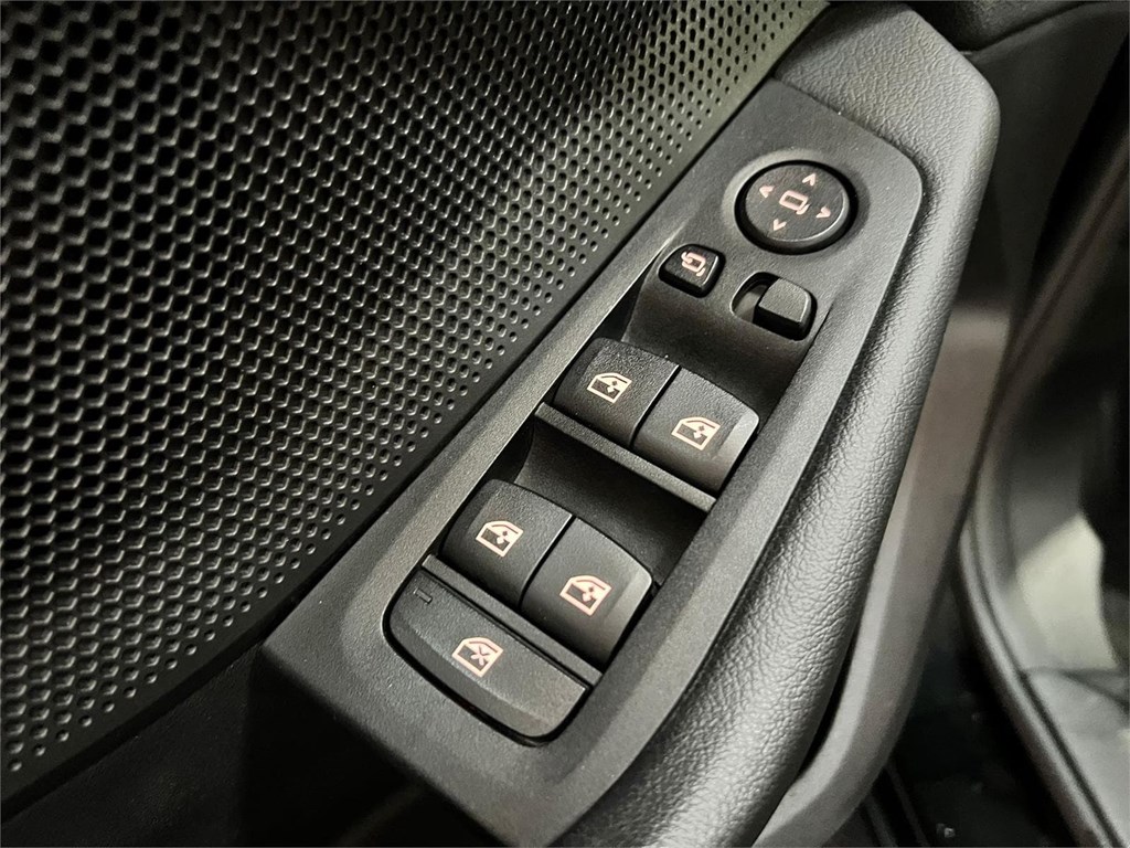 Foto 18 BMW SERIE 1 116D 1.5 115CV 