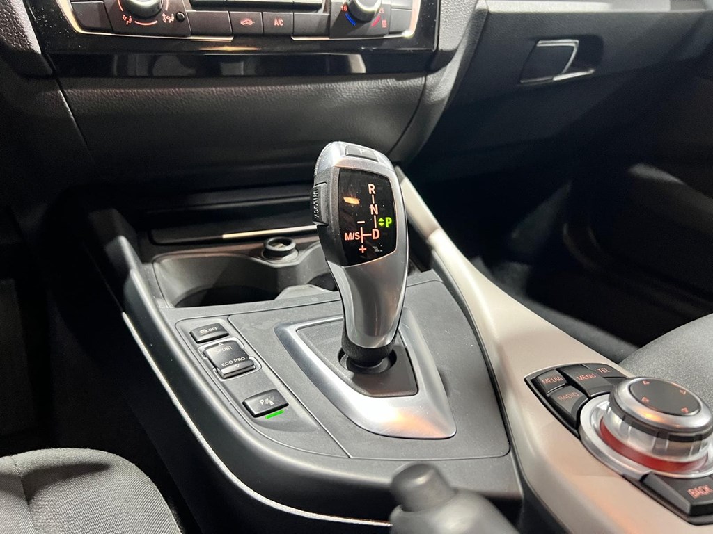 Foto 11 BMW SERIE 1 116D 1.5 115CV 