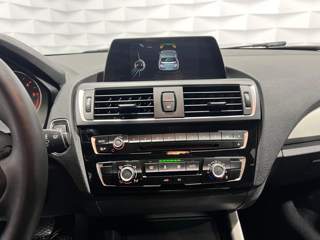 Foto 9 BMW SERIE 1 116D 1.5 115CV 