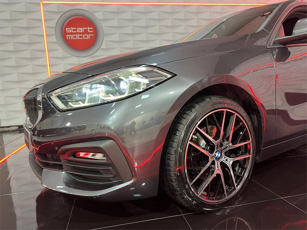 Foto 2 BMW SERIE 1 118d ADVANTAGE 2.0 150CV AT8