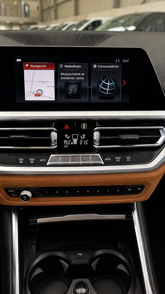 Foto 7 BMW SERIE 3 318dA LUXURY LINE 2.0 150CV 