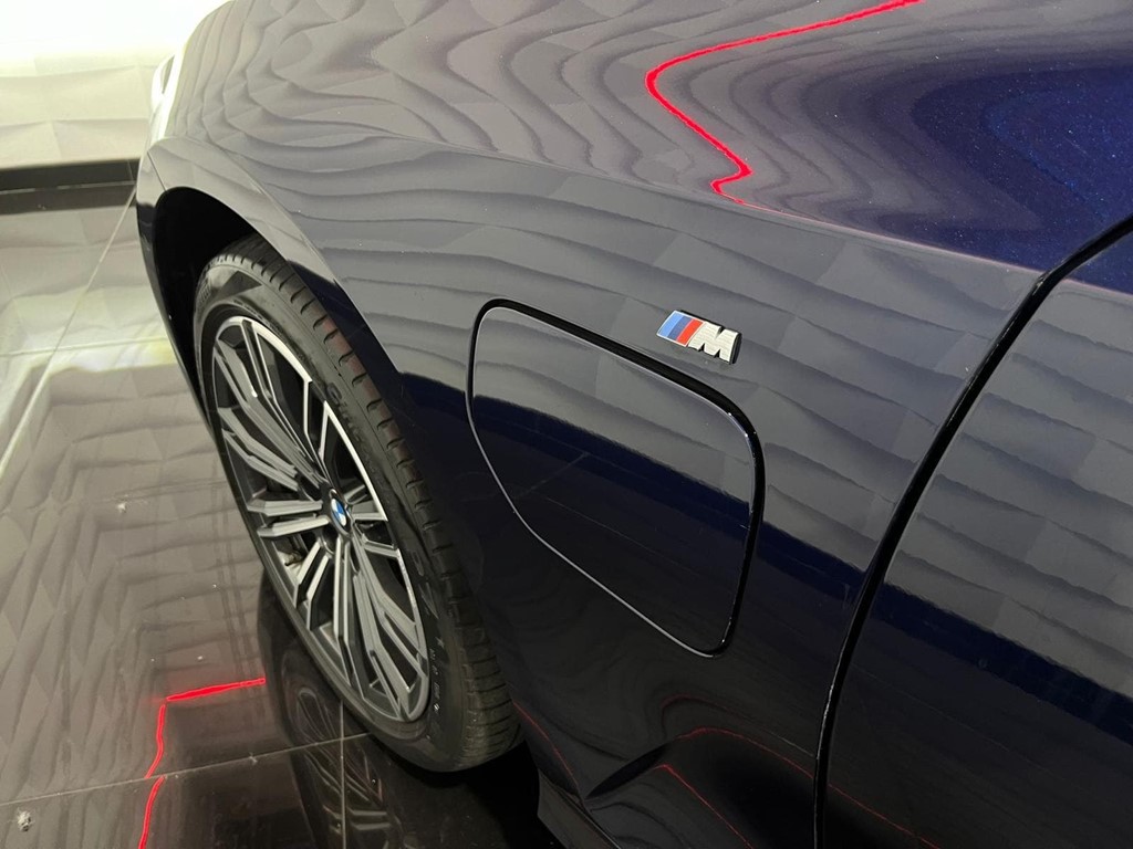 Foto 7 BMW SERIE 3 330e M SPORT 2.0 250CV AUT HÍBRIDO ENCHUFABLE