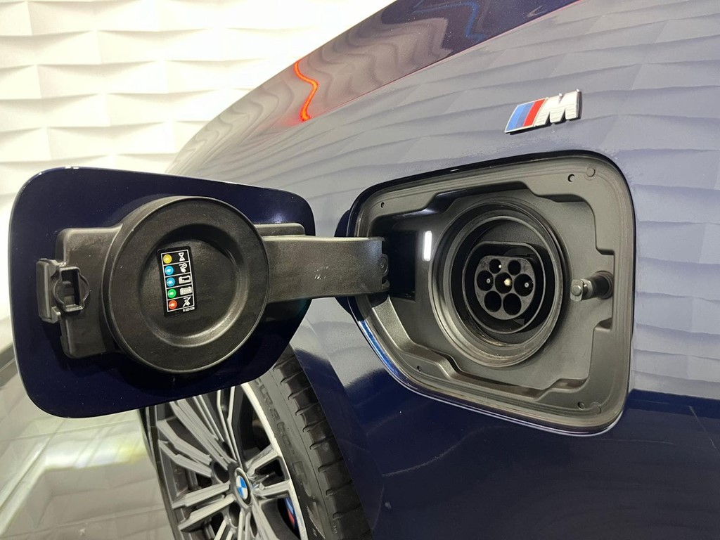 Foto 9 BMW SERIE 3 330e M SPORT 2.0 250CV AUT HÍBRIDO ENCHUFABLE