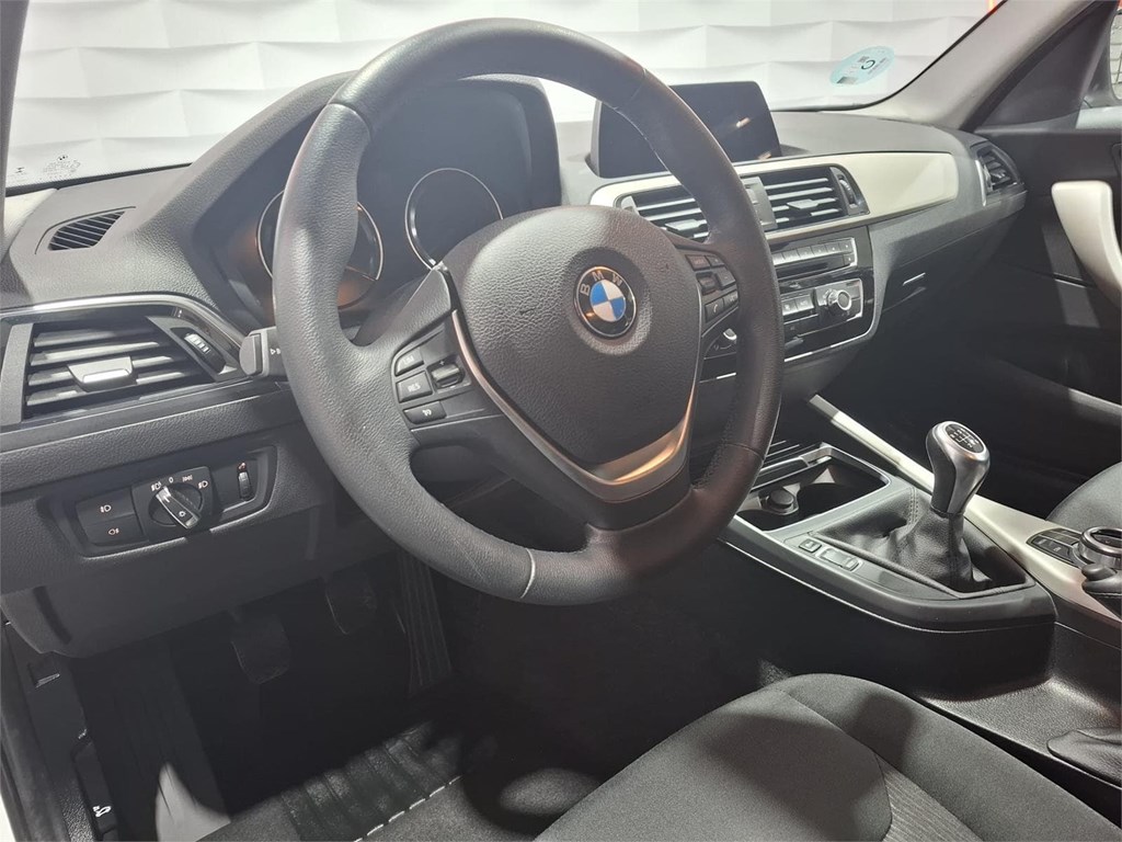 Foto 10 BMW SERIE1 116d 1.5 115CV