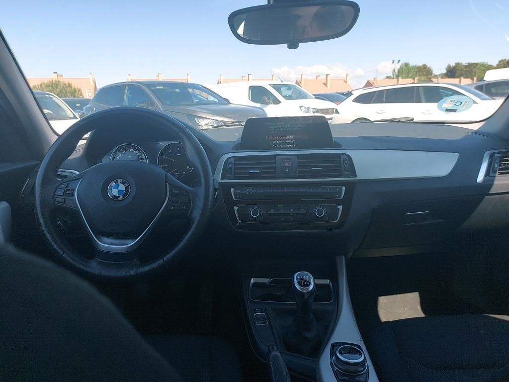 Foto 3 BMW SERIE1 116d 1.5 115CV
