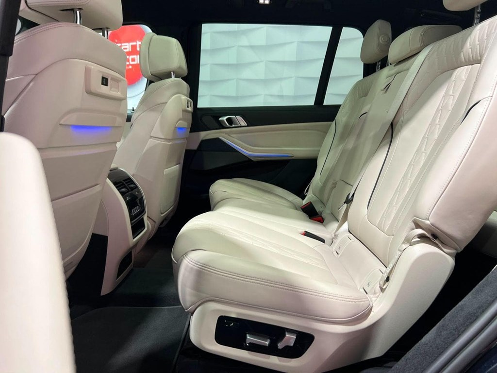 Foto 11 BMW X7 xDRIVE 40d
