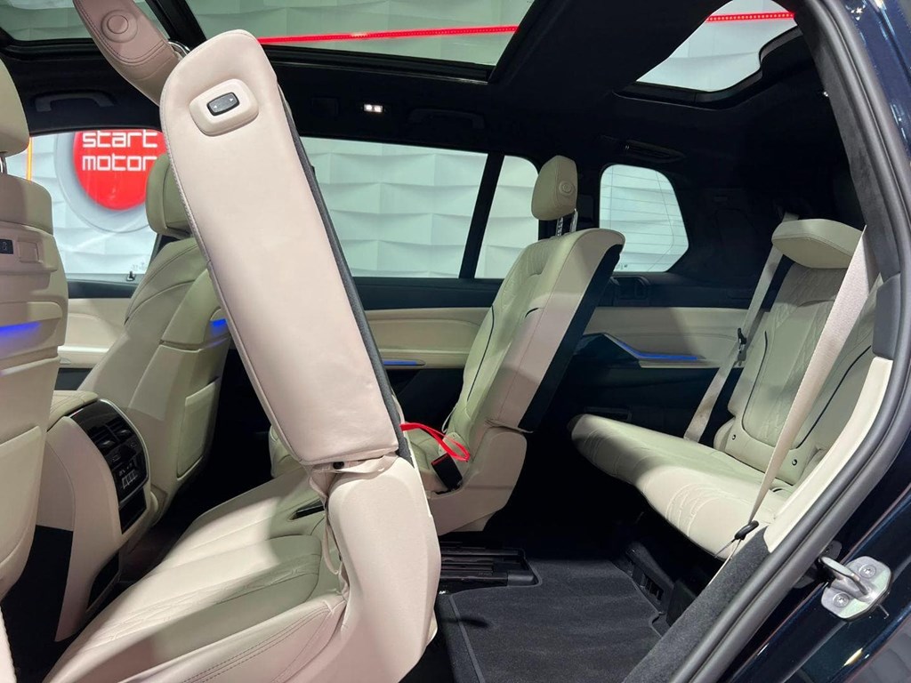 Foto 16 BMW X7 xDRIVE 40d