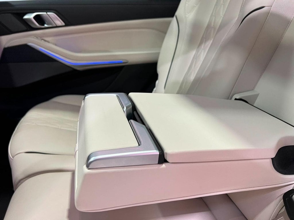 Foto 17 BMW X7 xDRIVE 40d