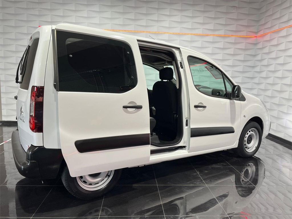 Foto 4 CITROEN BERLINGO COMBI LIVE EDITION  Talla M BlueHDi 1.6 100CV 