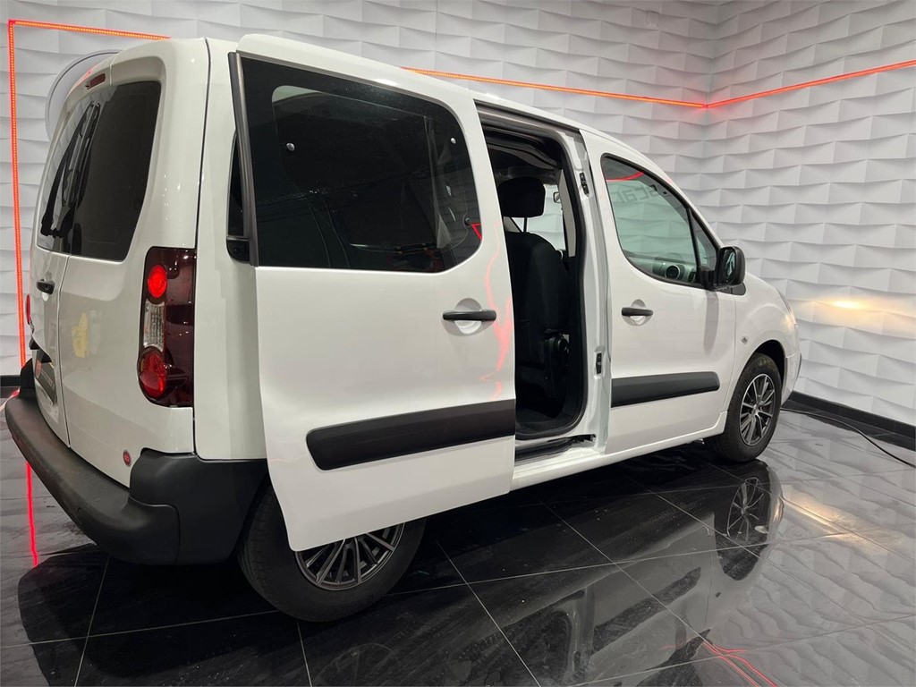 Foto 4 CITROEN Berlingo Talla M BlueHDi 100 LIVE