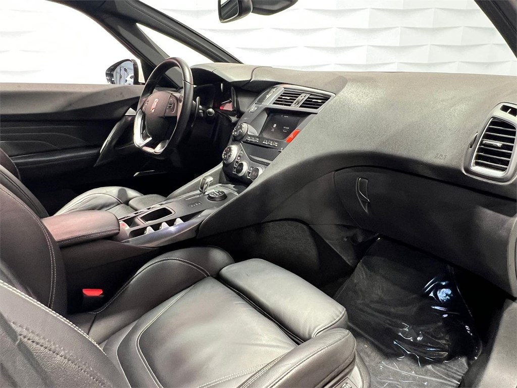 Foto 10 CITROEN DS5 SPORT 2.0 163CV HIBRIDO 