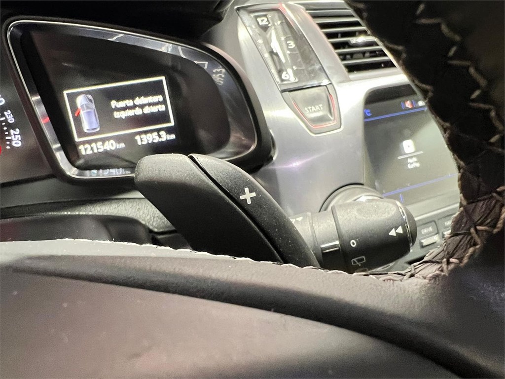 Foto 12 CITROEN DS5 SPORT 2.0 163CV HIBRIDO 