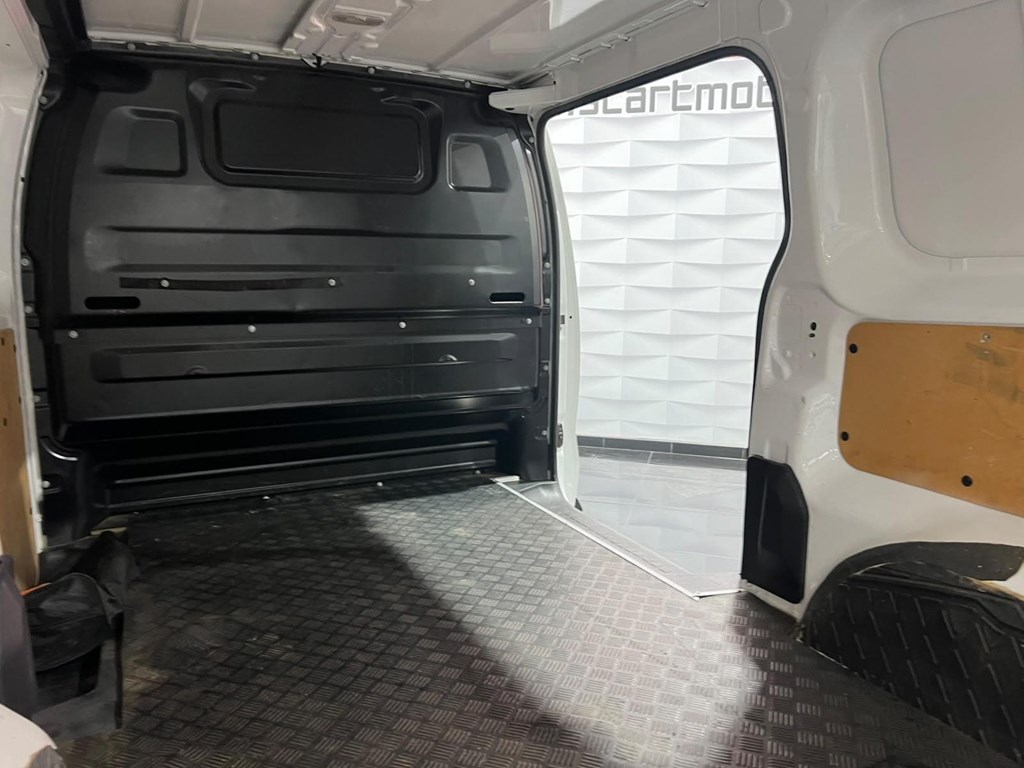 Foto 8 CITROEN JUMPY FURGÓN 1.6 95CV 