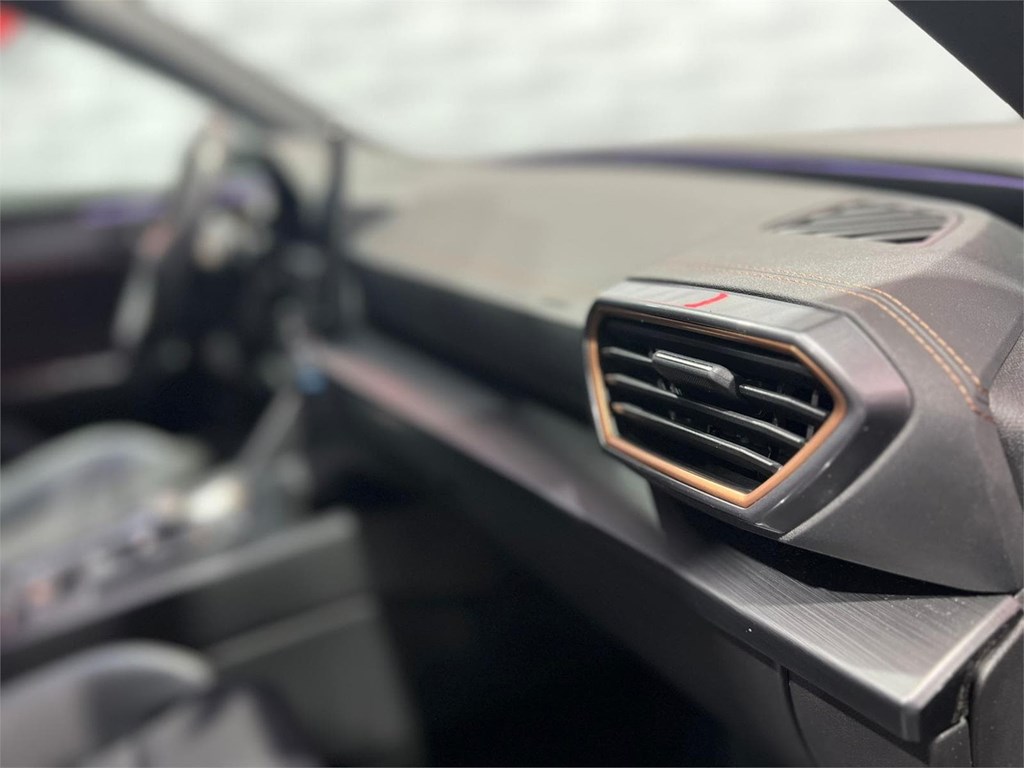 Foto 13 CUPRA FORMENTOR  1.4 E-HYBRID 245 VZ DSG