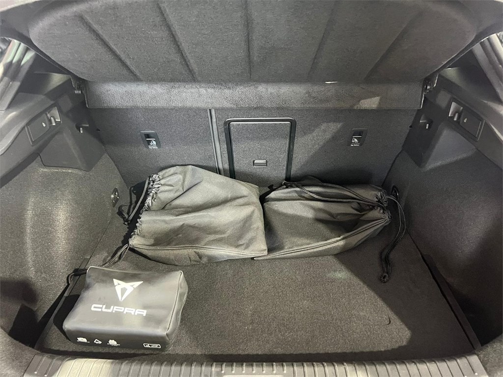 Foto 37 CUPRA FORMENTOR  1.4 E-HYBRID 245 VZ DSG